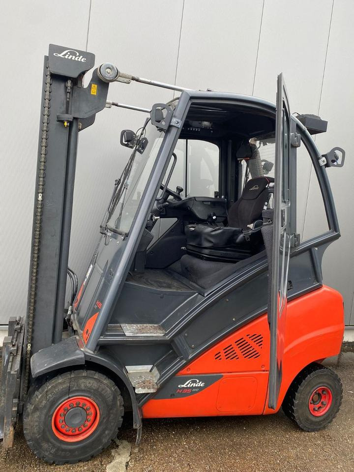 Linde Linde H 35 T - 6.012 h - Seitenschieber - - LPG forklift: picture 2 Linde Linde H 35 T - 6.012 h - Seitenschieber - - LPG forklift: picture 2
