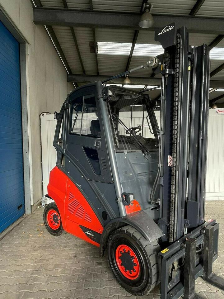 Linde Linde H 50 T - 7.390 h - Seitenschieber/Zinken neu - - LPG forklift: picture 3 Linde Linde H 50 T - 7.390 h - Seitenschieber/Zinken neu - - LPG forklift: picture 3