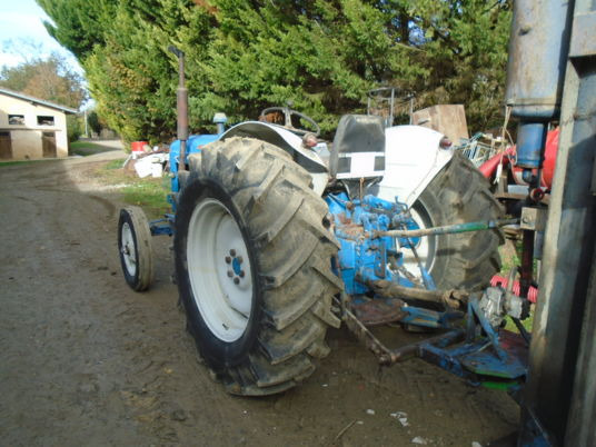 Fordson Major SUPER MAJOR - Farm tractor: picture 4 Fordson Major SUPER MAJOR - Farm tractor: picture 4