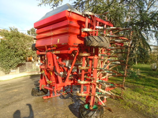Kverneland ts 500 - Combine seed drill: picture 5 Kverneland ts 500 - Combine seed drill: picture 5