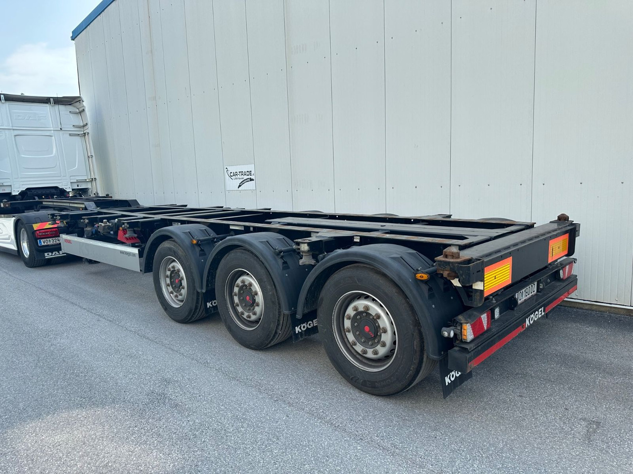Kögel SN 24 LIFT SAF 2x20 1x30 1x40 6STK - Container transporter/ Swap body semi-trailer: picture 2 Kögel SN 24 LIFT SAF 2x20 1x30 1x40 6STK - Container transporter/ Swap body semi-trailer: picture 2