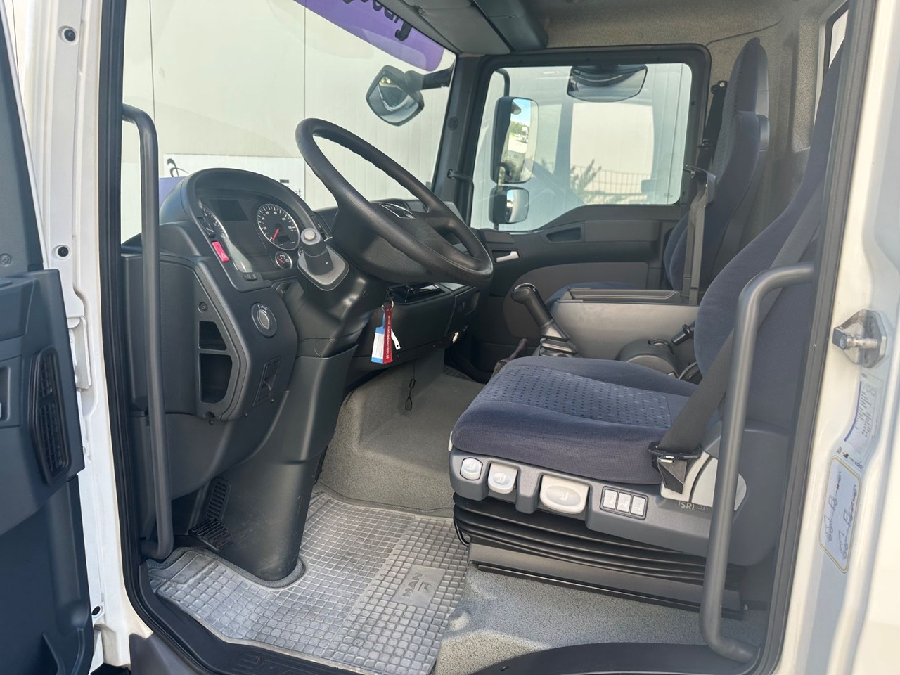 MAN TGL 8.180 - Cab chassis truck: picture 5 MAN TGL 8.180 - Cab chassis truck: picture 5