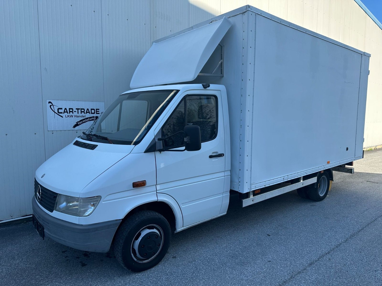 Mercedes-Benz 412 D Koffer Klima - Closed box van: picture 1 Mercedes-Benz 412 D Koffer Klima - Closed box van: picture 1