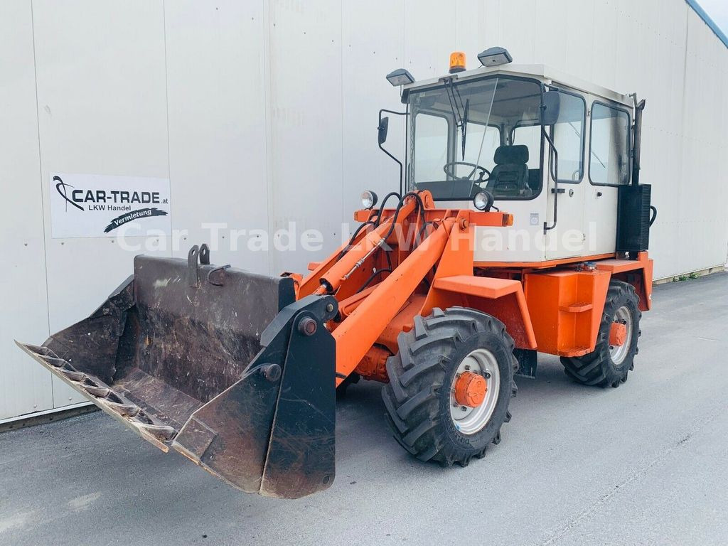 Schaeff SKB 902 Schaeff SKB 902 - Backhoe loader: picture 1 Schaeff SKB 902 Schaeff SKB 902 - Backhoe loader: picture 1