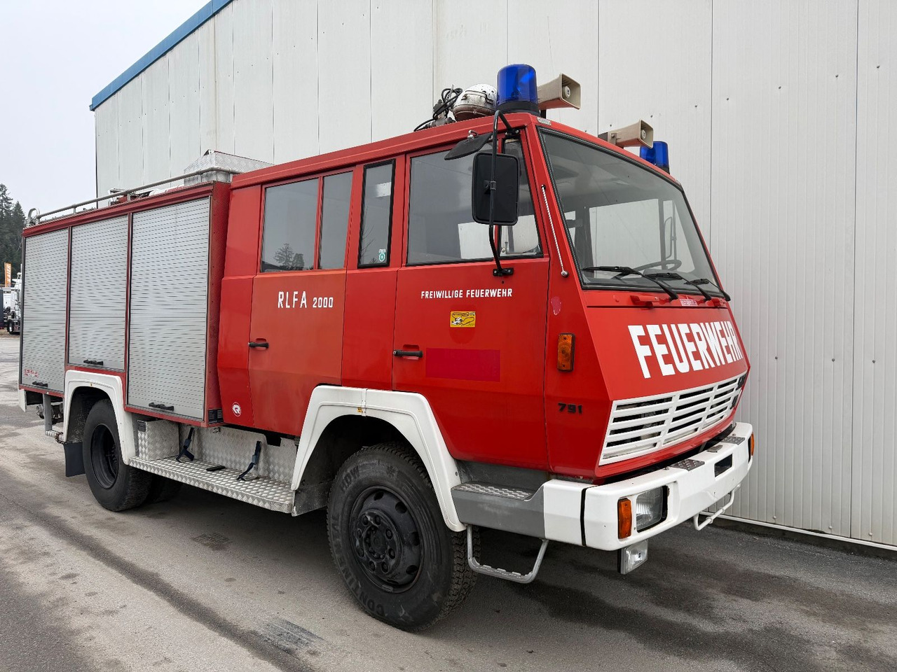Steyr 791 Feuerwehr 2000L Tank - Truck: picture 2 Steyr 791 Feuerwehr 2000L Tank - Truck: picture 2