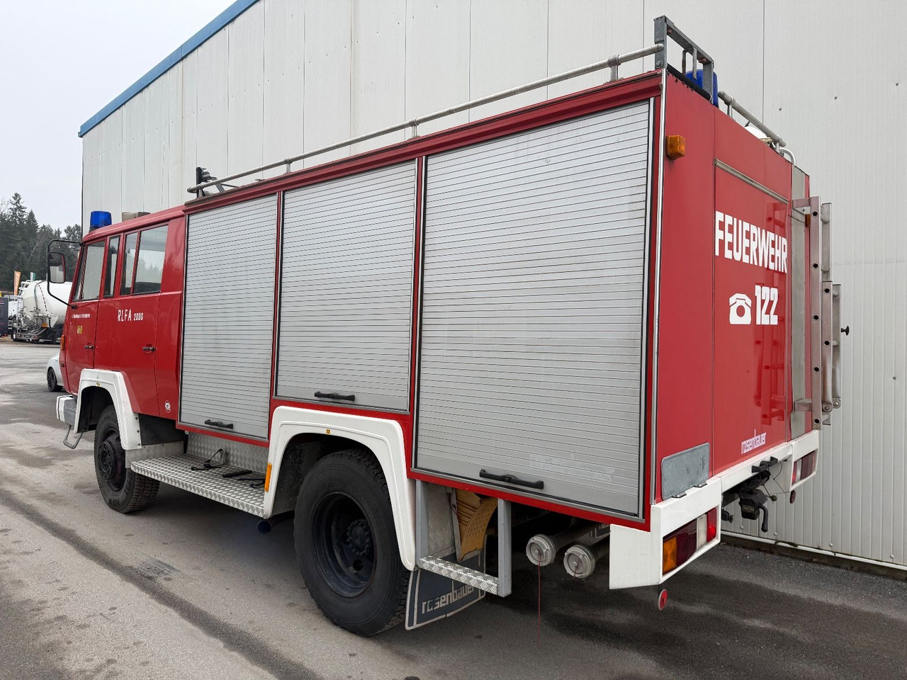 Steyr 791 Feuerwehr 2000L Tank - Truck: picture 4 Steyr 791 Feuerwehr 2000L Tank - Truck: picture 4