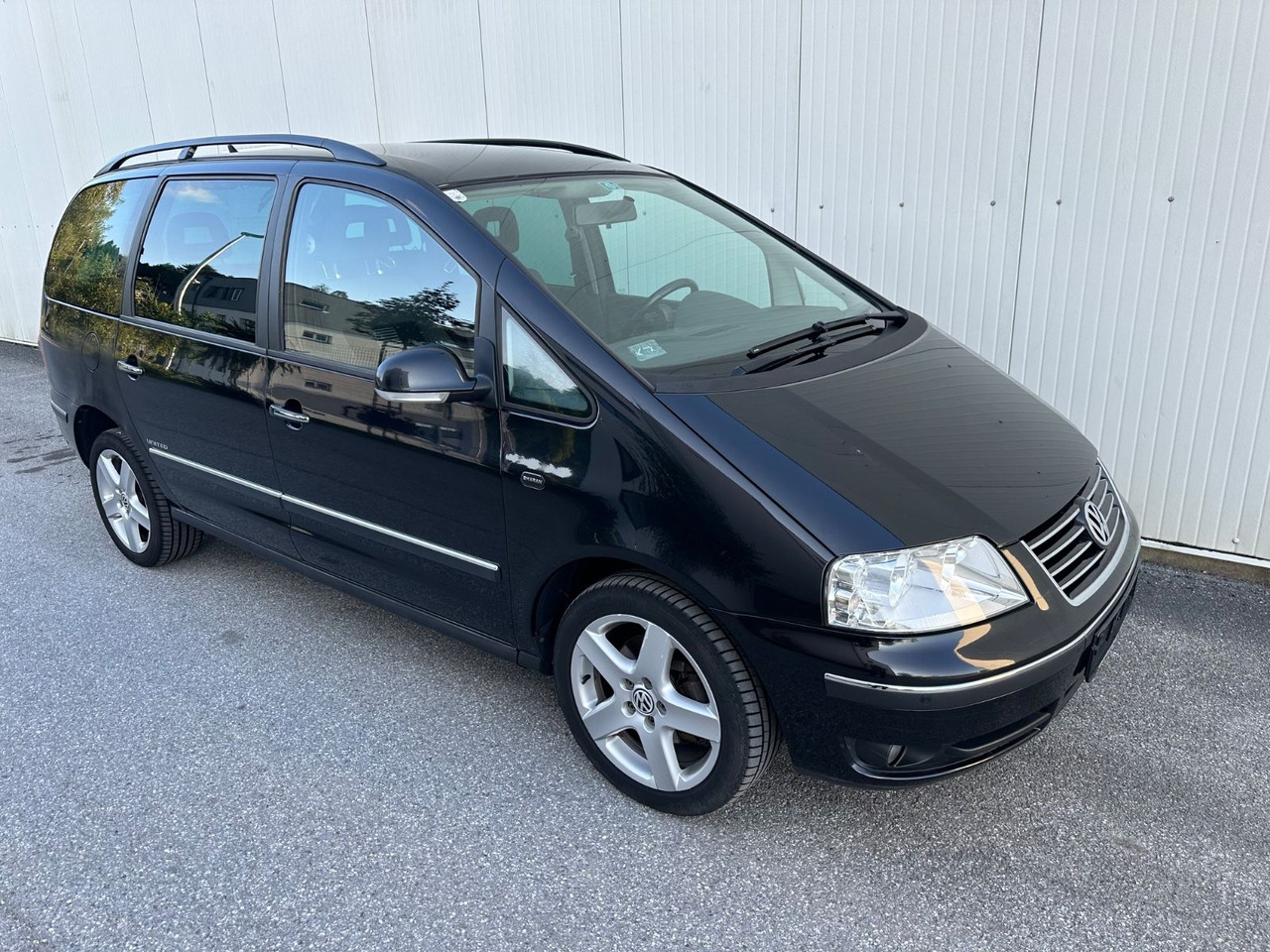 Volkswagen Sharan 2.0TDI Comfortline - Passenger van: picture 2 Volkswagen Sharan 2.0TDI Comfortline - Passenger van: picture 2