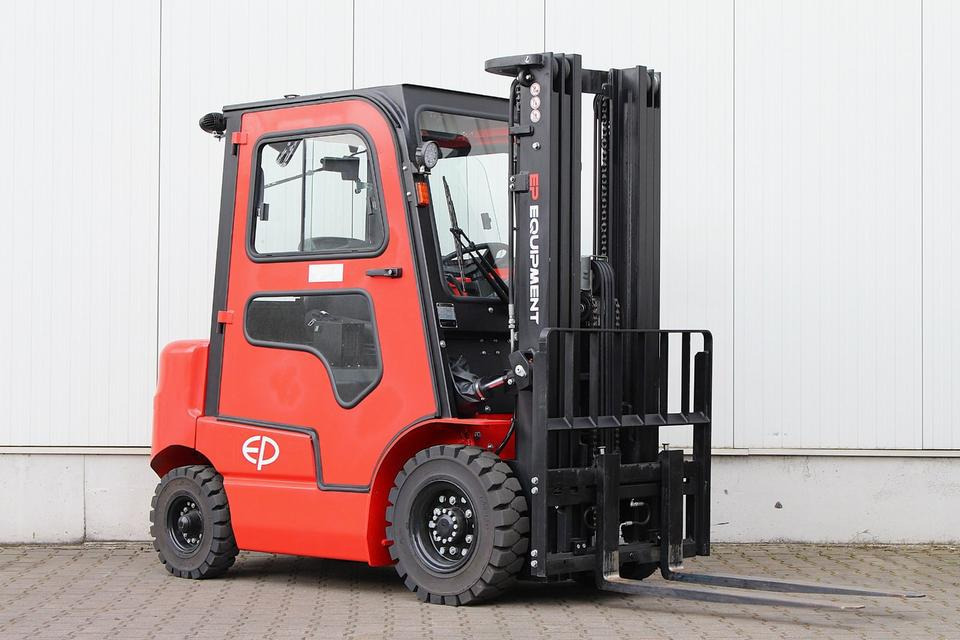 EP EFL252 Triplex Li-ion 111Std. - Electric forklift: picture 2 EP EFL252 Triplex Li-ion 111Std. - Electric forklift: picture 2