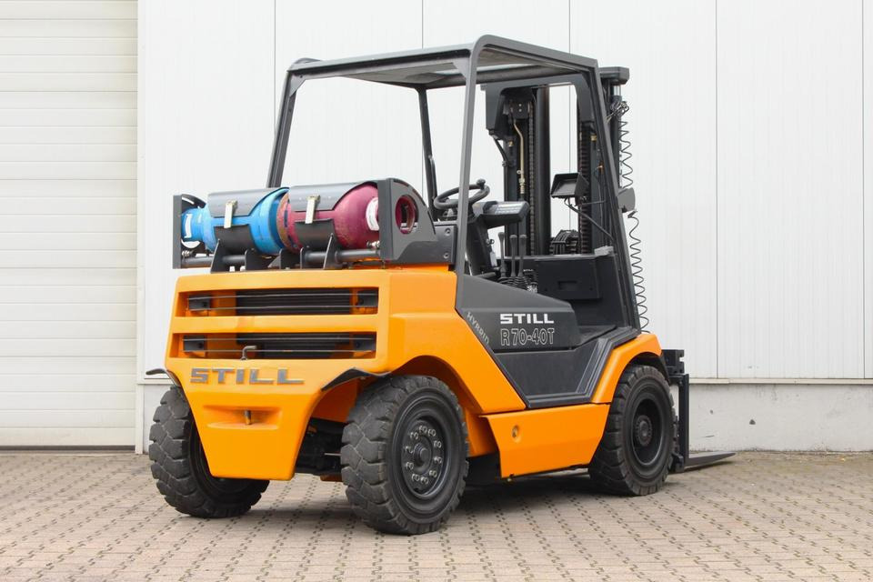 STILL R70-40T Gas Triplex 4t Klammergabel - LPG forklift: picture 2 STILL R70-40T Gas Triplex 4t Klammergabel - LPG forklift: picture 2