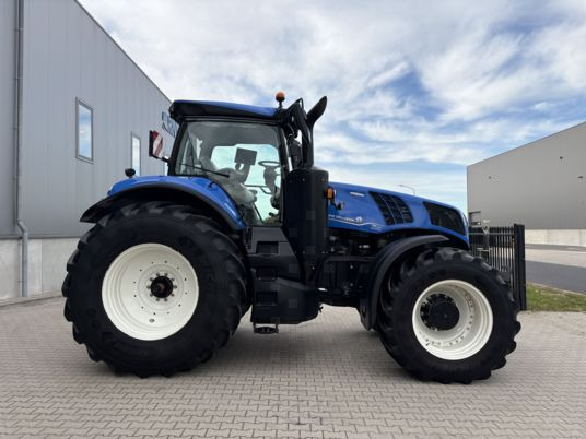 NEW HOLLAND T8.350 PLMi Genesis - Farm tractor: picture 2 NEW HOLLAND T8.350 PLMi Genesis - Farm tractor: picture 2