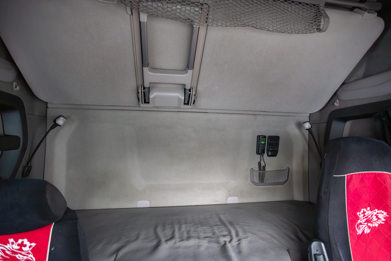 Tractor unit SCANIA R450: picture 15