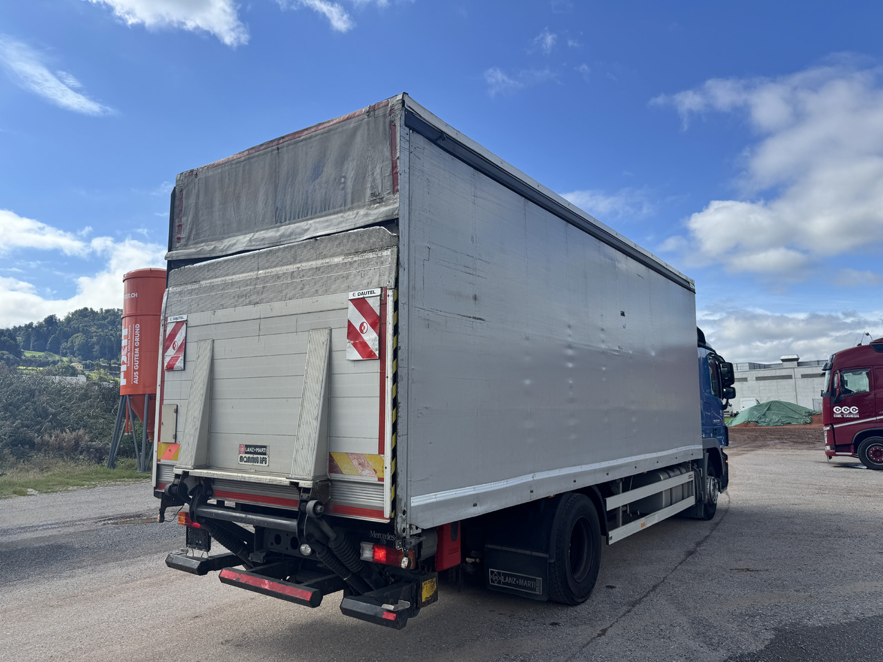 MERCEDES-BENZ Actros 1836 4x2 Blache-Hebebühne - Curtain side truck: picture 5 MERCEDES-BENZ Actros 1836 4x2 Blache-Hebebühne - Curtain side truck: picture 5