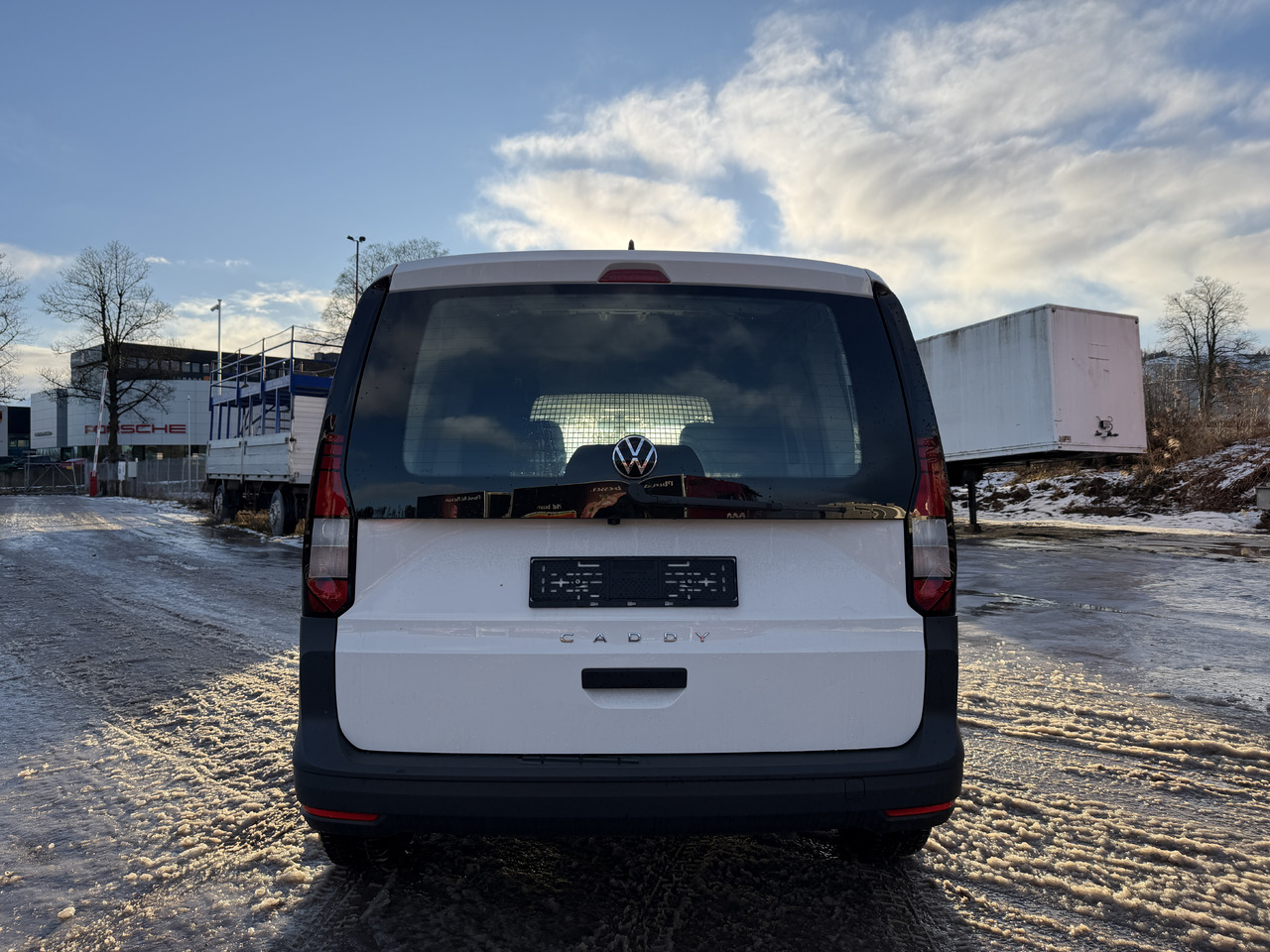 VOLKSWAGEN Caddy 1.5 TSI (Unfall) - Small van: picture 4 VOLKSWAGEN Caddy 1.5 TSI (Unfall) - Small van: picture 4