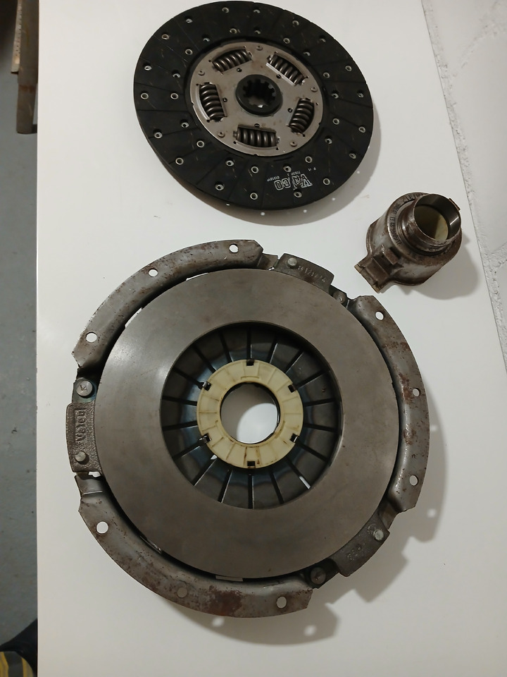 Clutchkit DT790503 for IVECO Eurocargo - Clutch and parts: picture 2 Clutchkit DT790503 for IVECO Eurocargo - Clutch and parts: picture 2