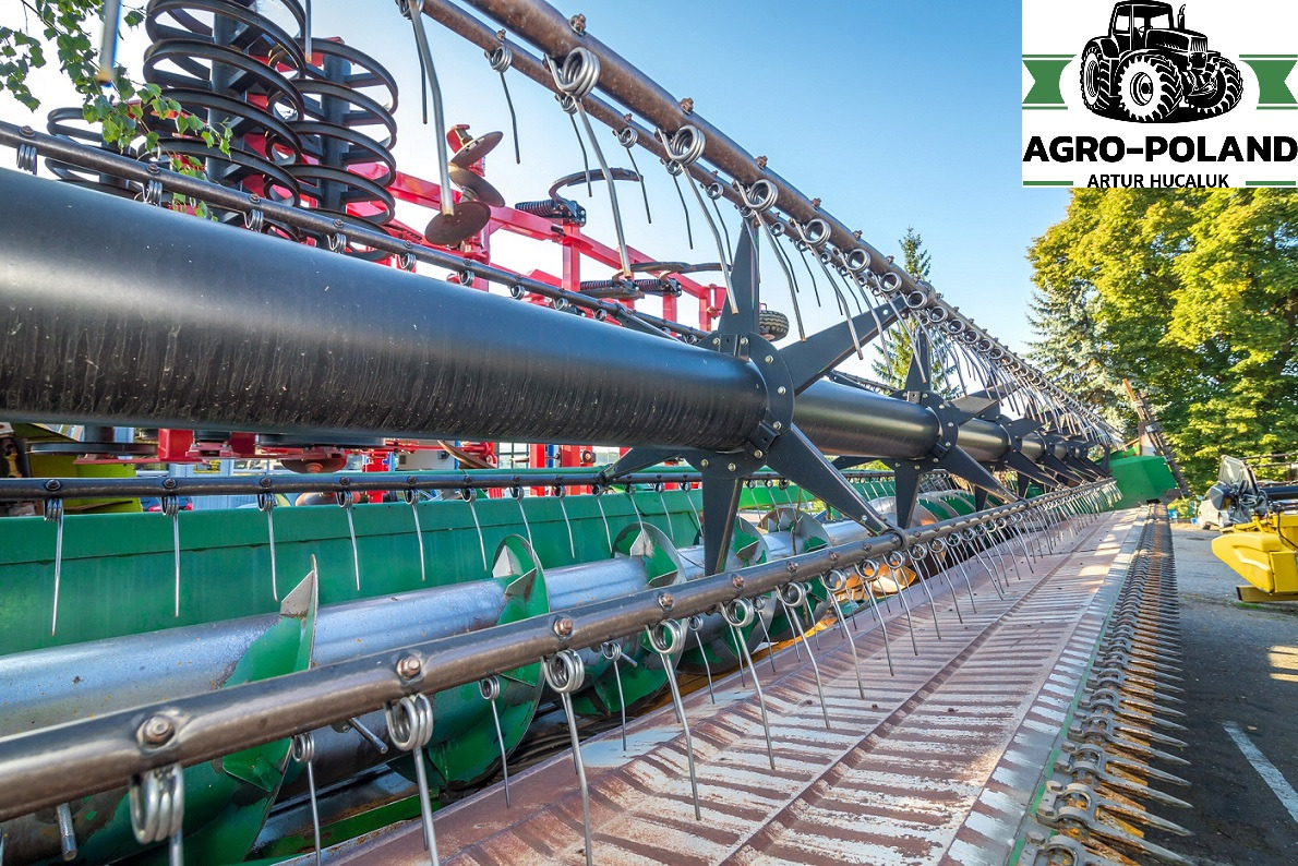 JOHN DEERE 635 R - 10,7 M - 2013 ROK - Combine header: picture 5 JOHN DEERE 635 R - 10,7 M - 2013 ROK - Combine header: picture 5