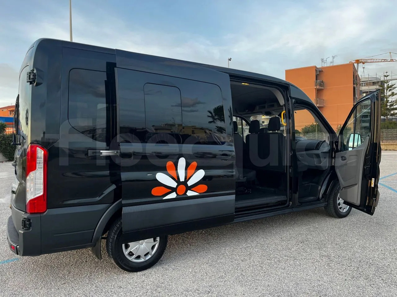 Minibus, Passenger van Ford Transit: picture 10