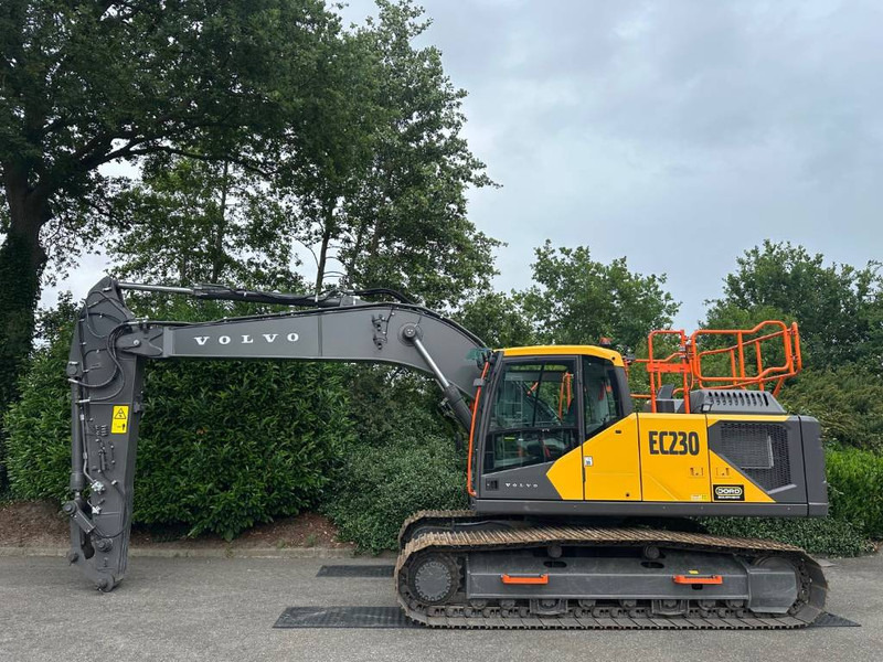 Volvo EC 230 - Crawler excavator: picture 2 Volvo EC 230 - Crawler excavator: picture 2
