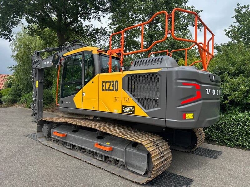 Volvo EC 230 - Crawler excavator: picture 1 Volvo EC 230 - Crawler excavator: picture 1