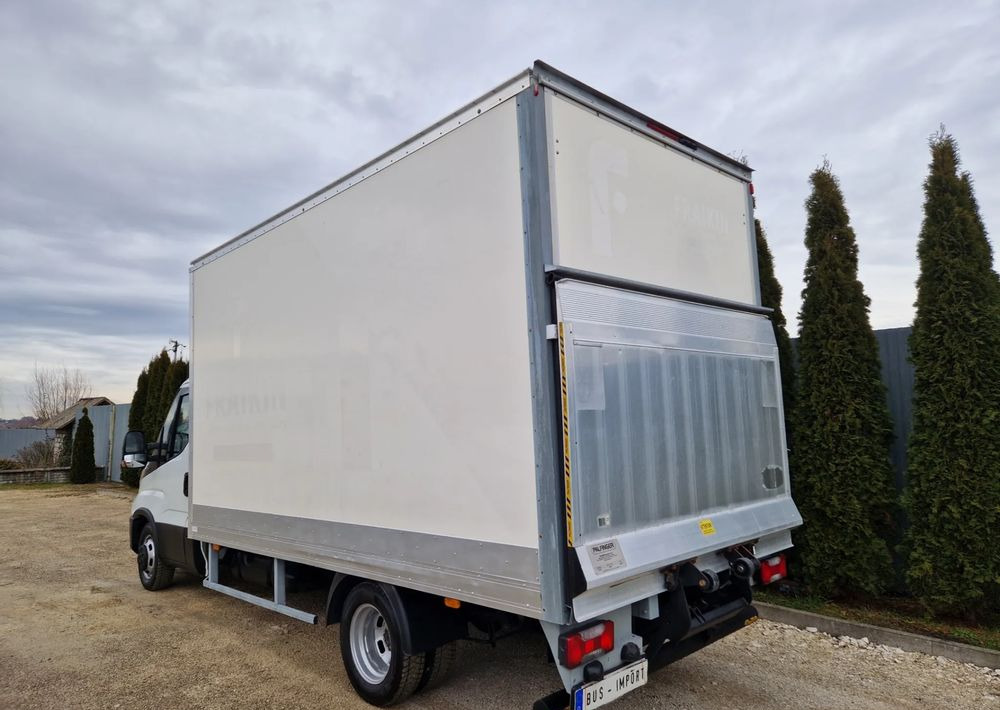 Iveco 35C14 35C13 - Closed box van: picture 3 Iveco 35C14 35C13 - Closed box van: picture 3