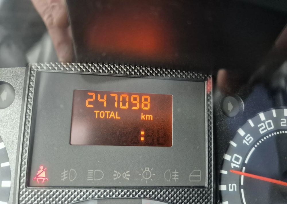 Tipper van Iveco 65C18 / 3.0 180KM/ Nowa Wywrotka 3-stronna/: picture 8 Tipper van Iveco 65C18 / 3.0 180KM/ Nowa Wywrotka 3-stronna/: picture 8