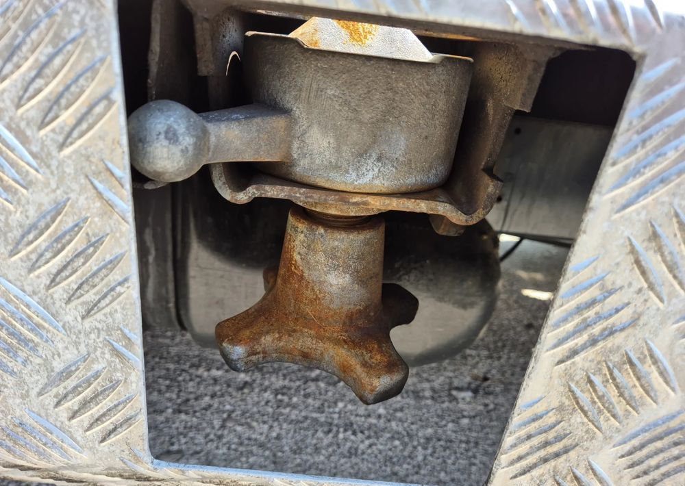 Tractor unit Zabudowa ciągnik siodłowy Iveco 2008 rok, stan bdb!: picture 10 Tractor unit Zabudowa ciągnik siodłowy Iveco 2008 rok, stan bdb!: picture 10