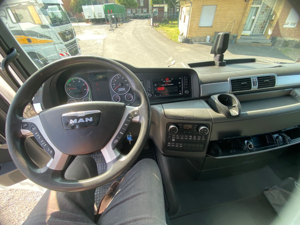 Tractor unit MAN TGX 18.440 XLX Intarder/2 Tank/ 570.000 km: picture 9