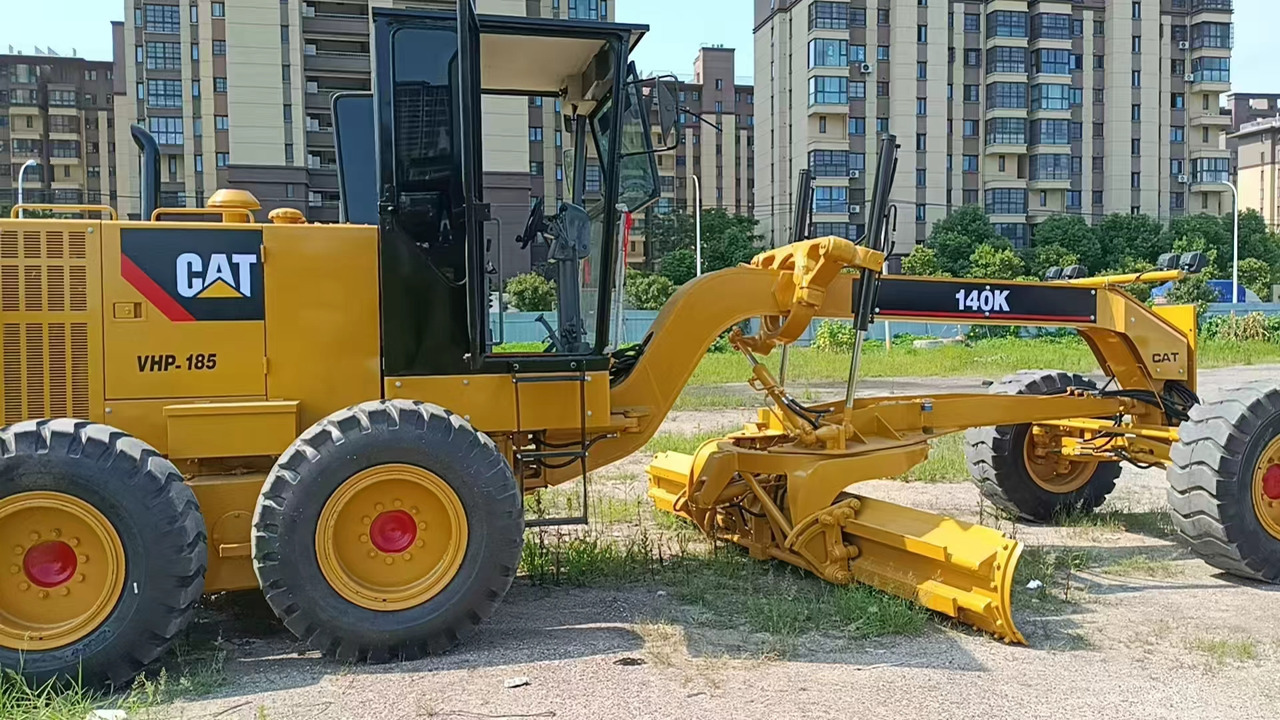 CATERPILLAR 140K used motor grader low price - Grader: picture 2 CATERPILLAR 140K used motor grader low price - Grader: picture 2