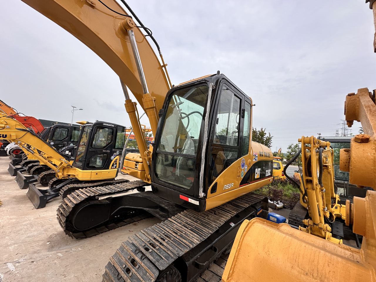 CATERPILLAR 320CL used excavator good condition for sale - Crawler excavator: picture 4 CATERPILLAR 320CL used excavator good condition for sale - Crawler excavator: picture 4