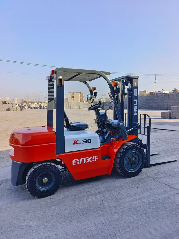 HELI heli 3 ton diesel forklift Customizable mast clamps low price - Diesel forklift: picture 2 HELI heli 3 ton diesel forklift Customizable mast clamps low price - Diesel forklift: picture 2