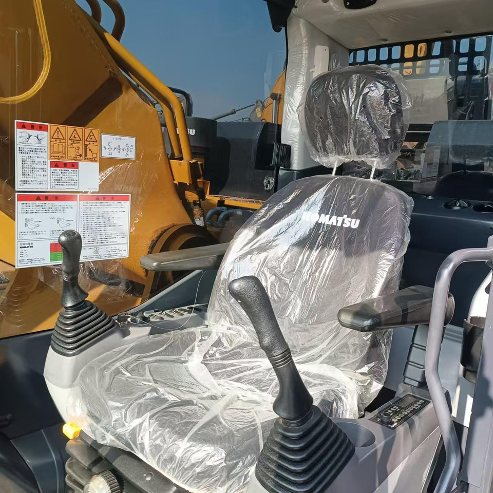 KOMATSU pc450-8 PC450-8 Used Machinery: Fuel-efficient and durable, specially designed for mining/earthwork - Crawler excavator: picture 4 KOMATSU pc450-8 PC450-8 Used Machinery: Fuel-efficient and durable, specially designed for mining/earthwork - Crawler excavator: picture 4