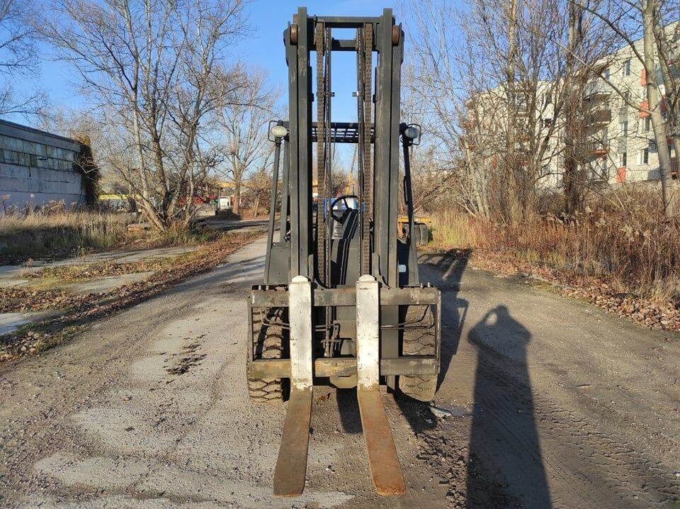 Yale GLP110MJN - LPG forklift: picture 5 Yale GLP110MJN - LPG forklift: picture 5