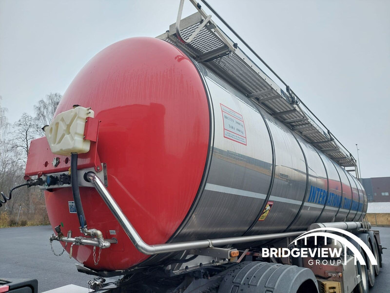 Kässbohrer - Tanker semi-trailer: picture 3 Kässbohrer - Tanker semi-trailer: picture 3