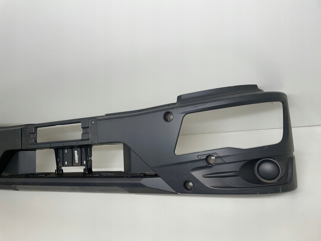 ZDERZAK MAN TGL TGM 3 EURO 6 2022 TG3 TG 3 - Bumper for Truck: picture 3 ZDERZAK MAN TGL TGM 3 EURO 6 2022 TG3 TG 3 - Bumper for Truck: picture 3