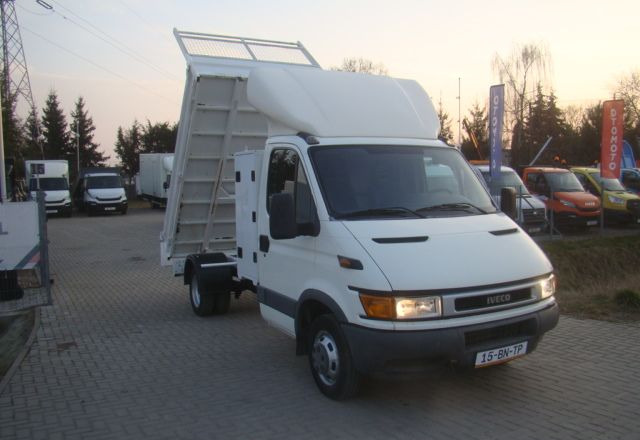 Iveco DAILY 40 C 12 - Tipper van: picture 3 Iveco DAILY 40 C 12 - Tipper van: picture 3