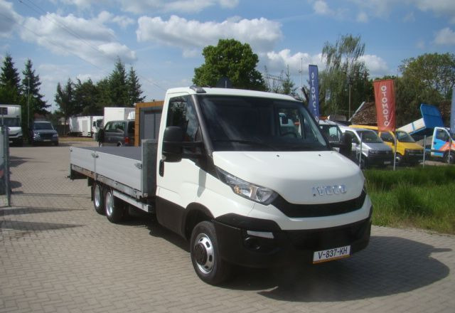 Iveco DAILY 40 C 17 3.0TDI CLIXSTAR PRAWOJAZDY E DO B 3400KGŁADOWNOŚCI - Open body delivery van: picture 4 Iveco DAILY 40 C 17 3.0TDI CLIXSTAR PRAWOJAZDY E DO B 3400KGŁADOWNOŚCI - Open body delivery van: picture 4