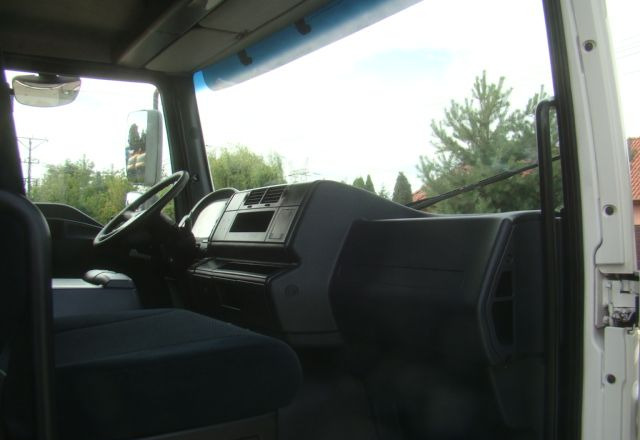 MAN TGL 12-220 8.10M KLIMA WINDA 2000KG - Box truck: picture 5 MAN TGL 12-220 8.10M KLIMA WINDA 2000KG - Box truck: picture 5