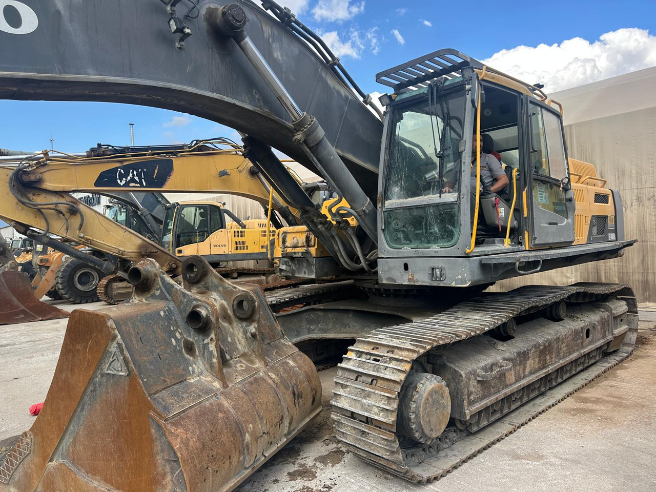 VOLVO EC480D LC - Construction machinery: picture 1 VOLVO EC480D LC - Construction machinery: picture 1