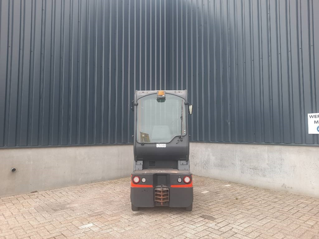 Linde P 60 - Tow tractor: picture 2 Linde P 60 - Tow tractor: picture 2