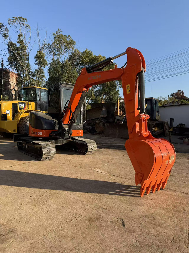 HITACHI 5 ton ZX50U with CE - Mini excavator: picture 2 HITACHI 5 ton ZX50U with CE - Mini excavator: picture 2