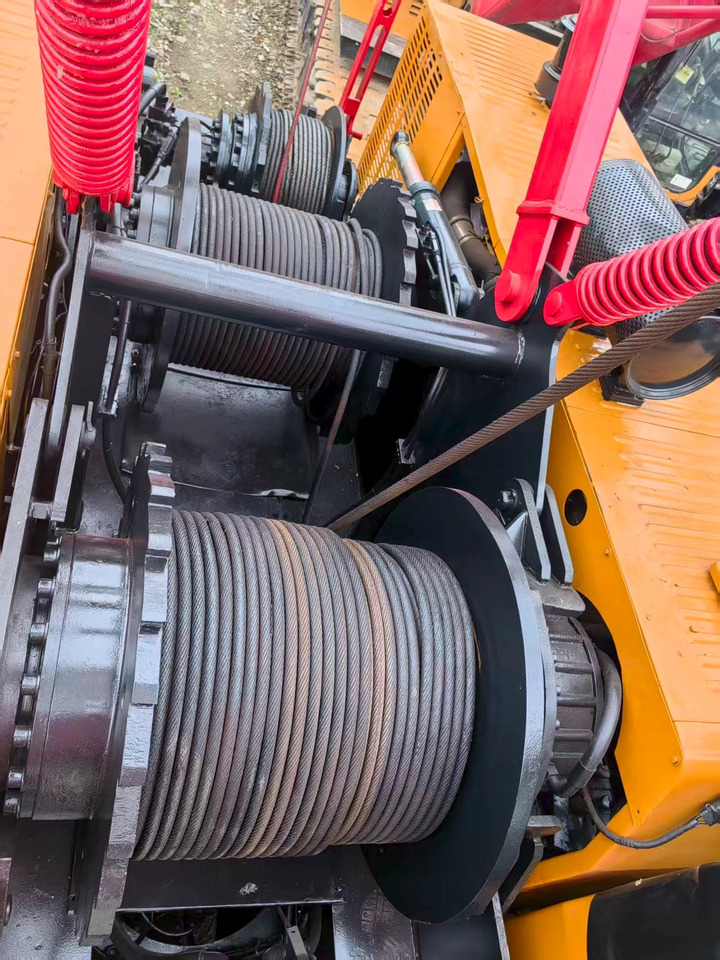 SANY 90 TON SCC900E Crawler Crane - Crawler crane: picture 3 SANY 90 TON SCC900E Crawler Crane - Crawler crane: picture 3