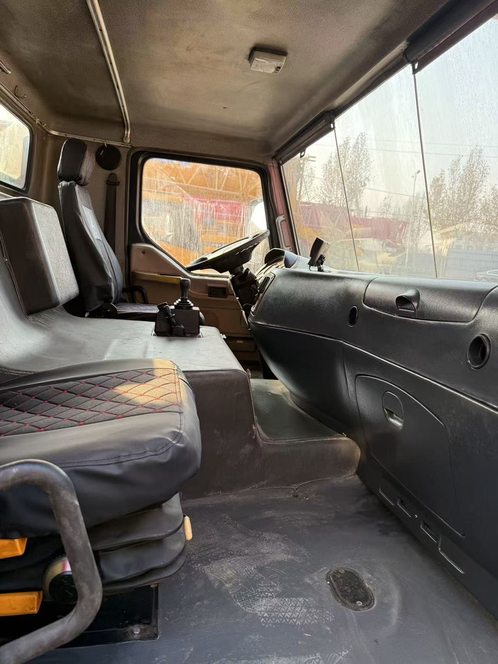 Sany 100 TON STC1000 - Mobile crane: picture 5 Sany 100 TON STC1000 - Mobile crane: picture 5