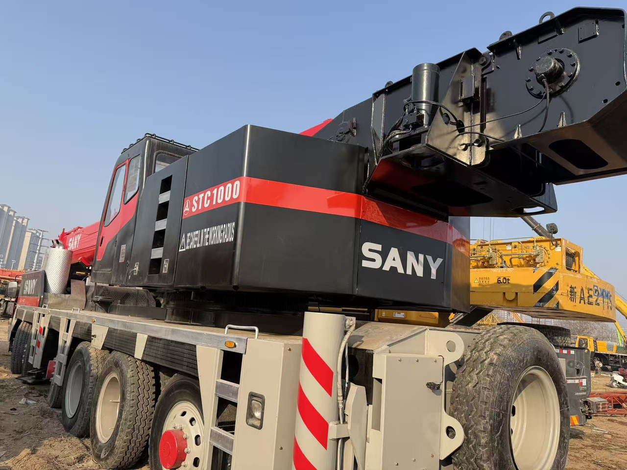 Sany 100 TON STC1000 - Mobile crane: picture 3 Sany 100 TON STC1000 - Mobile crane: picture 3