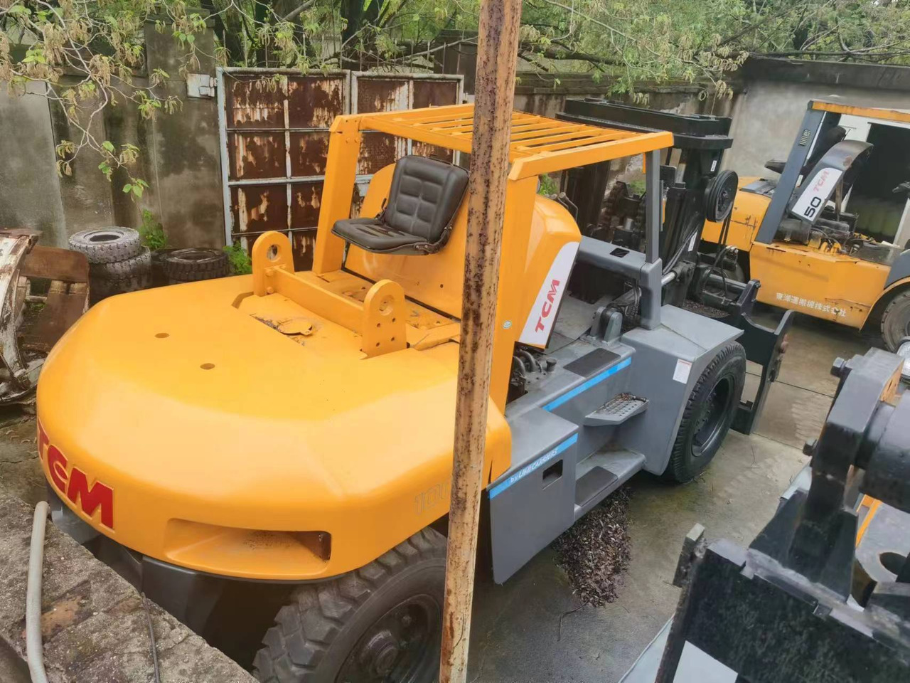 TCM 10 ton FD100 with side shifter - Diesel forklift: picture 2 TCM 10 ton FD100 with side shifter - Diesel forklift: picture 2