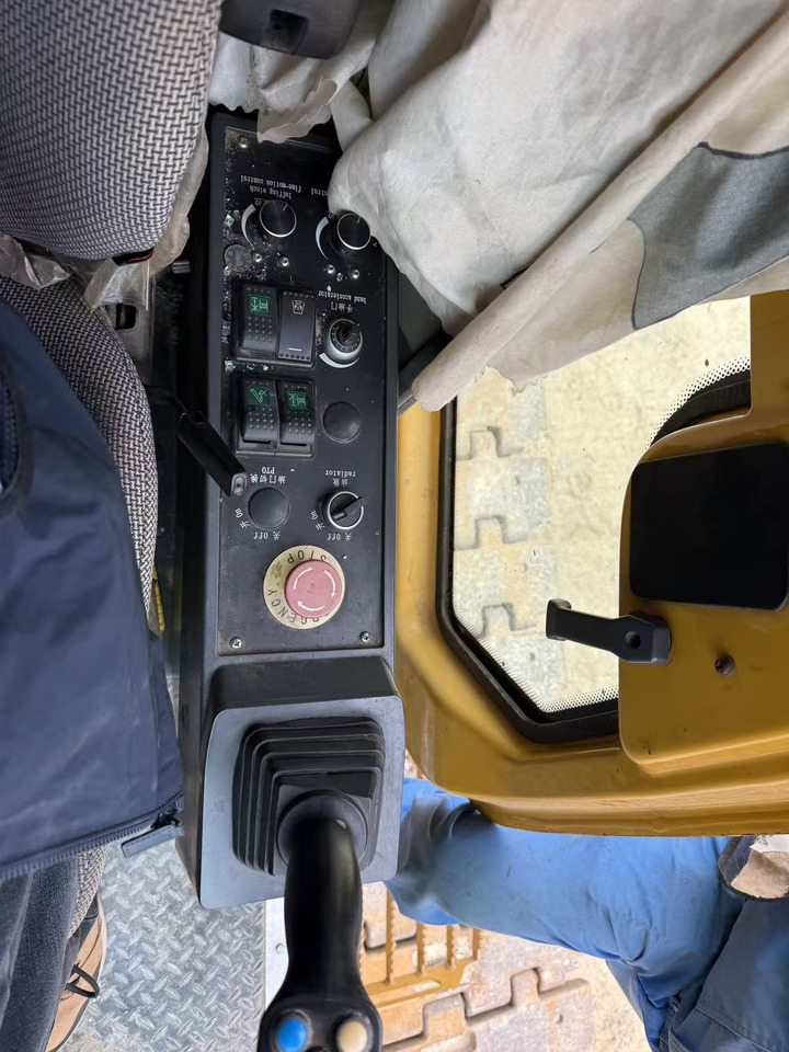 XCMG 55 TON XGC55 Crawler Crane - Crawler crane: picture 4 XCMG 55 TON XGC55 Crawler Crane - Crawler crane: picture 4