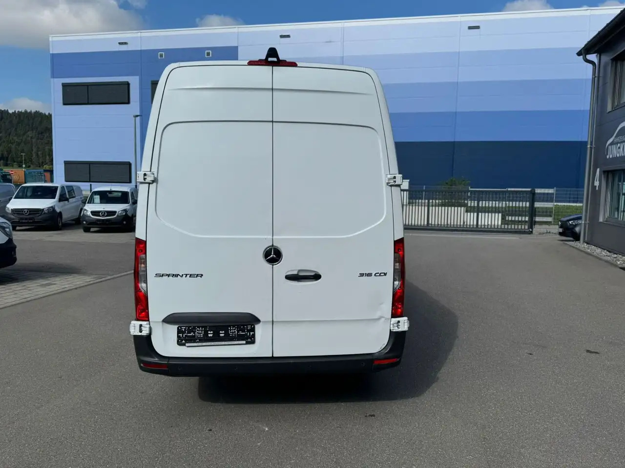 Mercedes-Benz Sprinter 316 CDI Maxi Lang Klima MBUX leasing Mercedes-Benz Sprinter 316 CDI Maxi Lang Klima MBUX: picture 13 Mercedes-Benz Sprinter 316 CDI Maxi Lang Klima MBUX leasing Mercedes-Benz Sprinter 316 CDI Maxi Lang Klima MBUX: picture 13