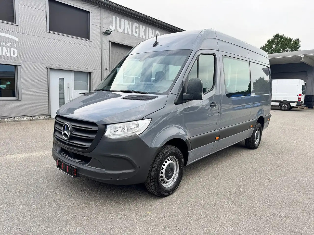 Mercedes-Benz Sprinter 319 CDI Mixto Lang Hoch Klima AHK - Combi van: picture 1 Mercedes-Benz Sprinter 319 CDI Mixto Lang Hoch Klima AHK - Combi van: picture 1