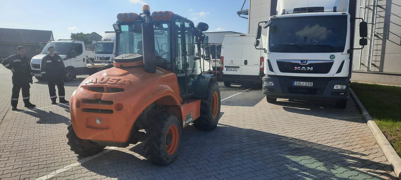 AUSA AUSA C350H x4 4WD Diesel Forklift – Enclosed Cab - Diesel forklift: picture 3 AUSA AUSA C350H x4 4WD Diesel Forklift – Enclosed Cab - Diesel forklift: picture 3