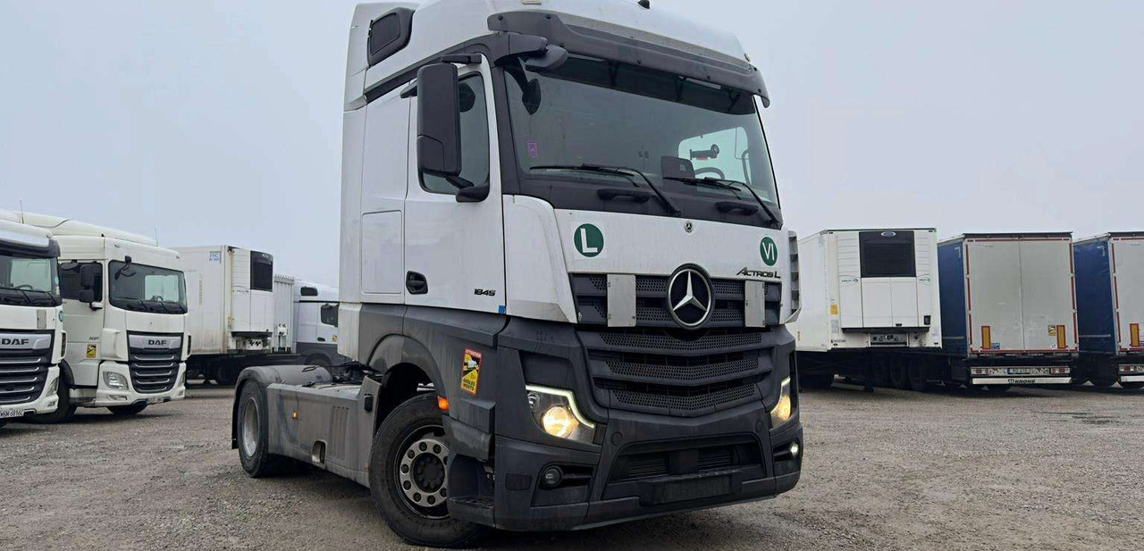 Mercedes-Benz Actros 5 1845 - Tractor unit: picture 1 Mercedes-Benz Actros 5 1845 - Tractor unit: picture 1