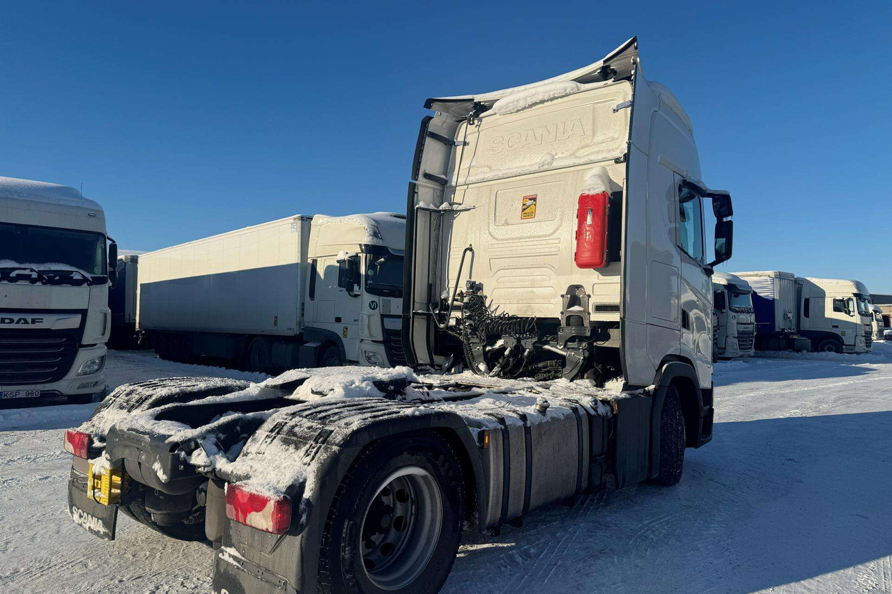 Scania S450 - Tractor unit: picture 4 Scania S450 - Tractor unit: picture 4