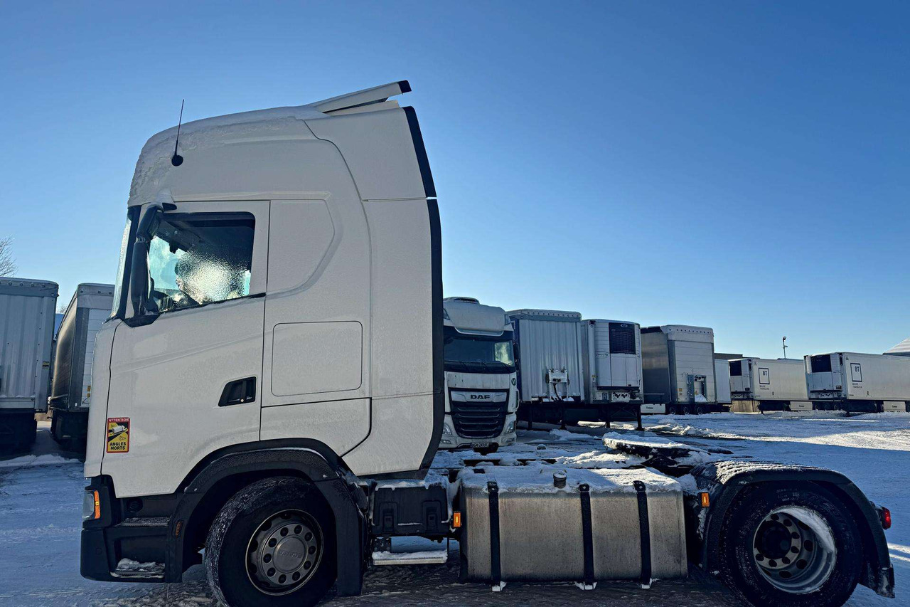 Scania S450 - Tractor unit: picture 2 Scania S450 - Tractor unit: picture 2